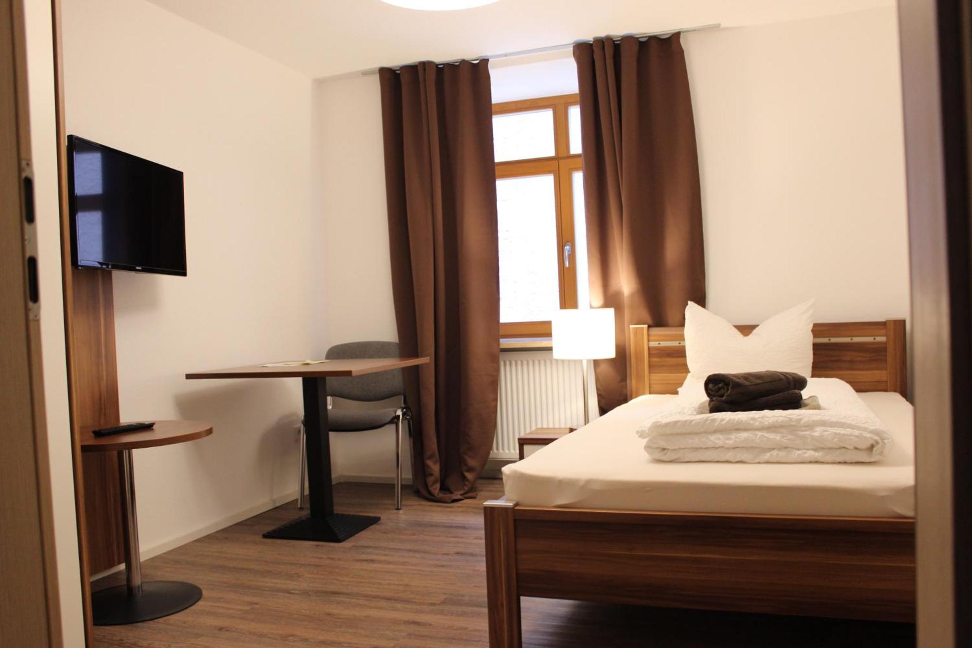 Greenpartment Boardinghouse Neustadt Neustadt an der Donau Ruang foto