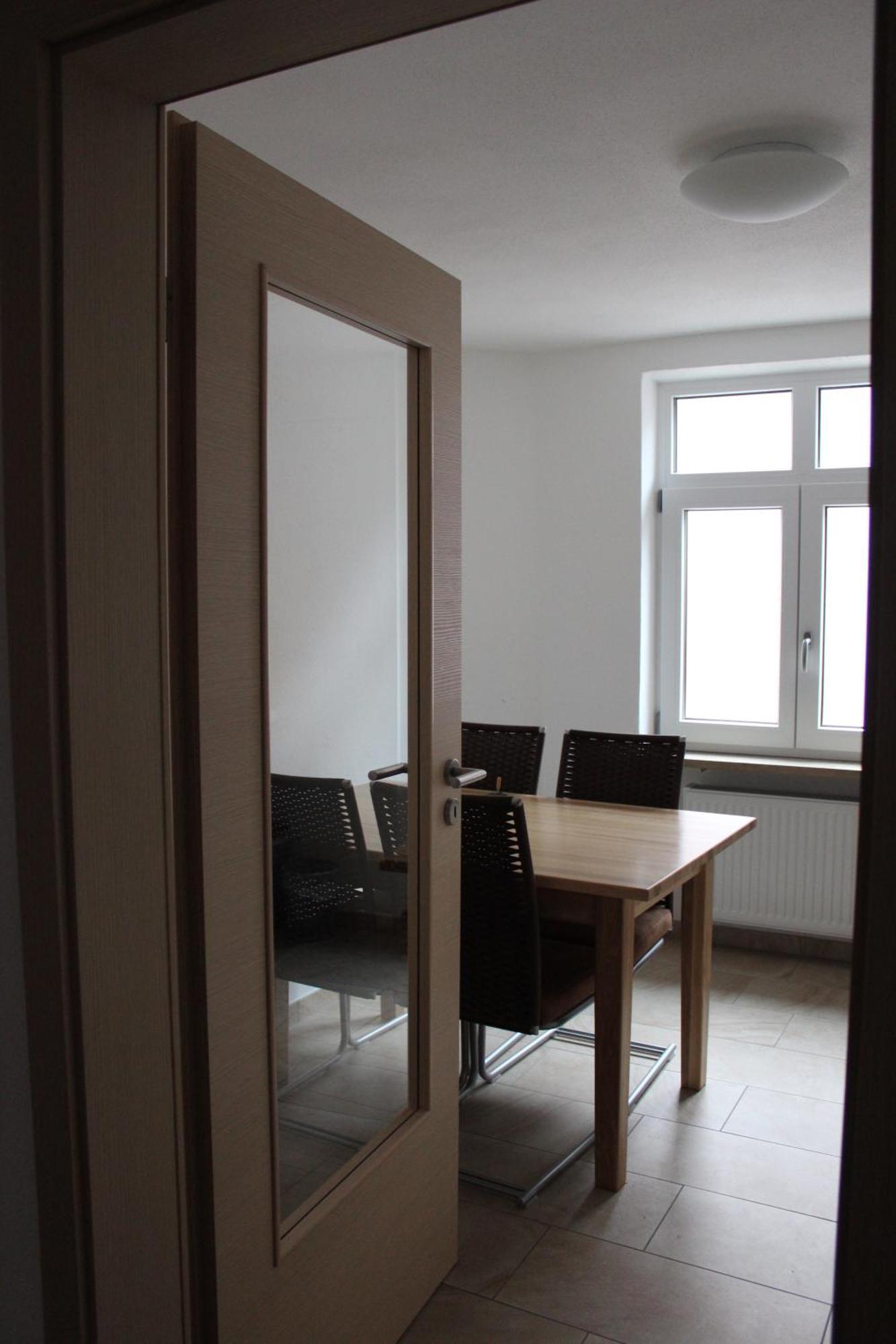 Greenpartment Boardinghouse Neustadt Neustadt an der Donau Ruang foto