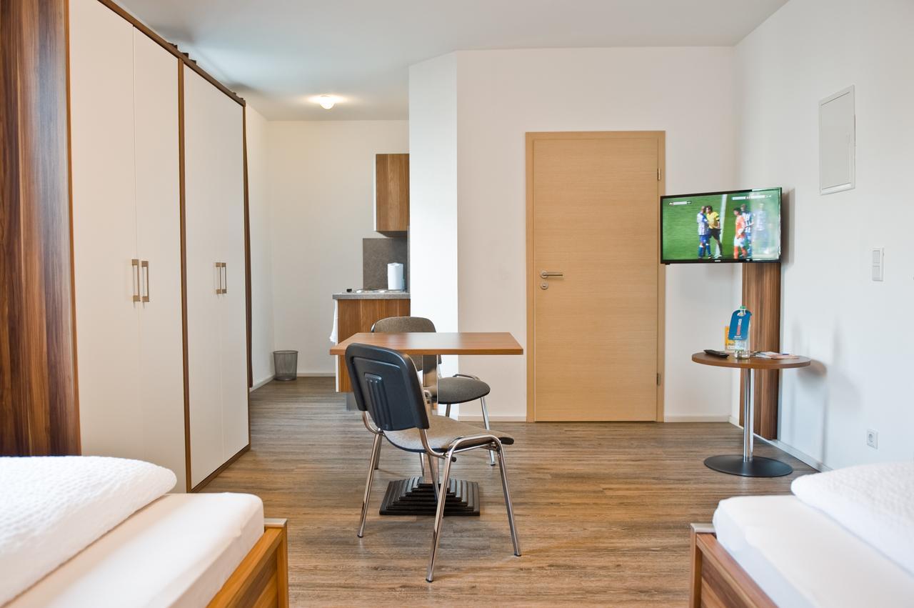 Greenpartment Boardinghouse Neustadt Neustadt an der Donau Bagian luar foto