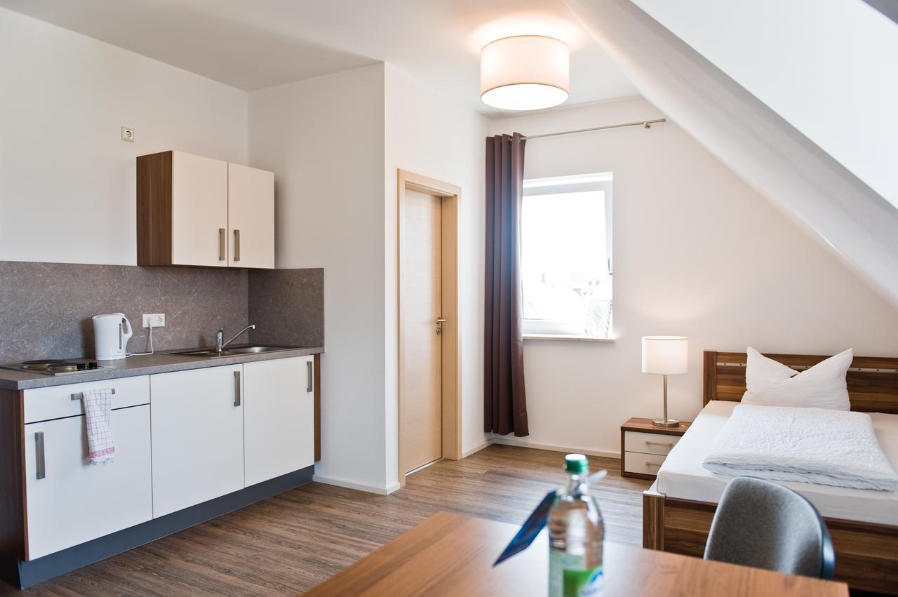 Greenpartment Boardinghouse Neustadt Neustadt an der Donau Bagian luar foto